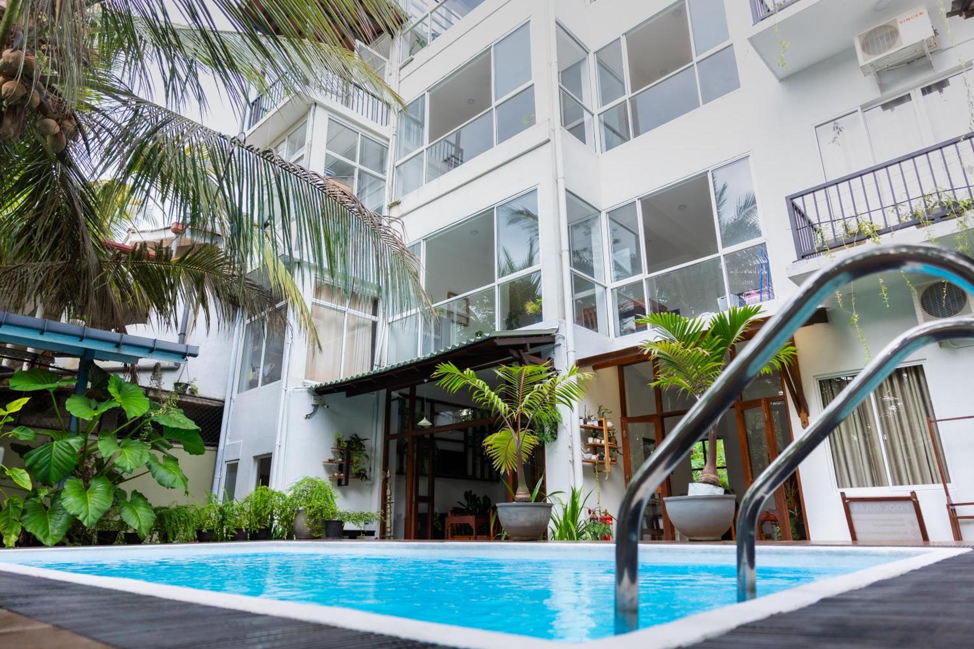 Hotel Sea Cloud à Unawatuna Extérieur photo